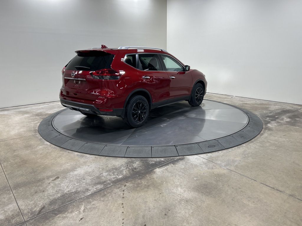 used 2019 Nissan Rogue car, priced at $17,957