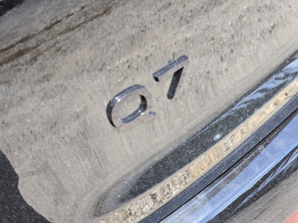 new 2025 Audi Q7 car, priced at $72,850