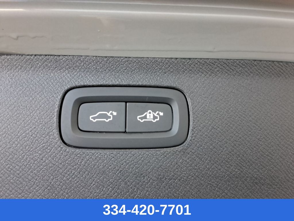 used 2025 Volvo XC90 car, priced at $53,999