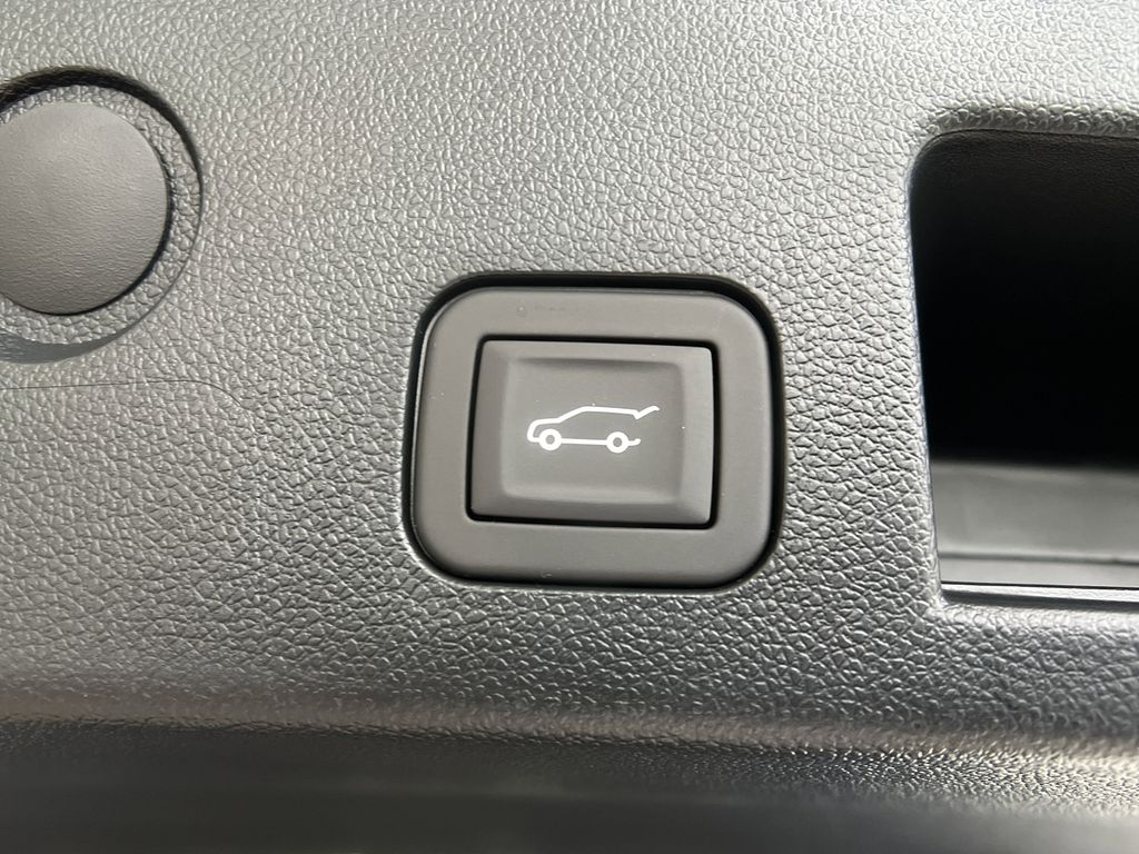 new 2025 GMC Terrain car, priced at $33,590