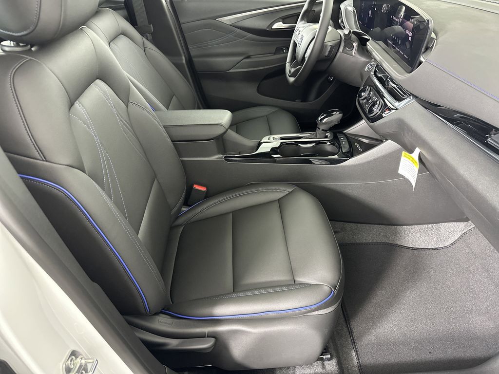 new 2025 Buick Envista car, priced at $29,075