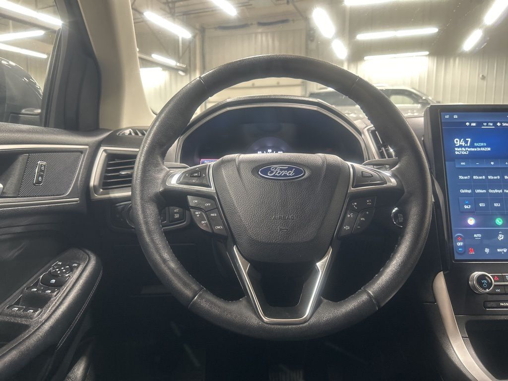used 2022 Ford Edge car, priced at $25,895