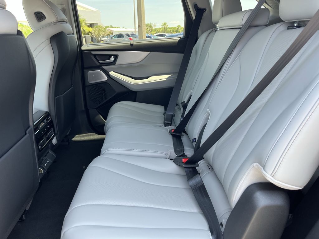 new 2025 Acura MDX car, priced at $60,150