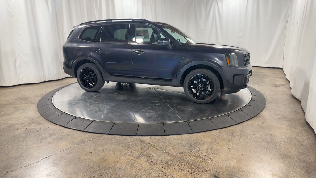 new 2025 Kia Telluride car, priced at $46,178