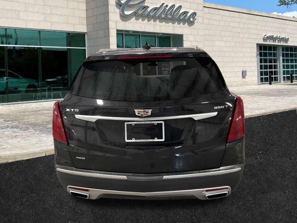 used 2022 Cadillac XT5 car, priced at $34,950