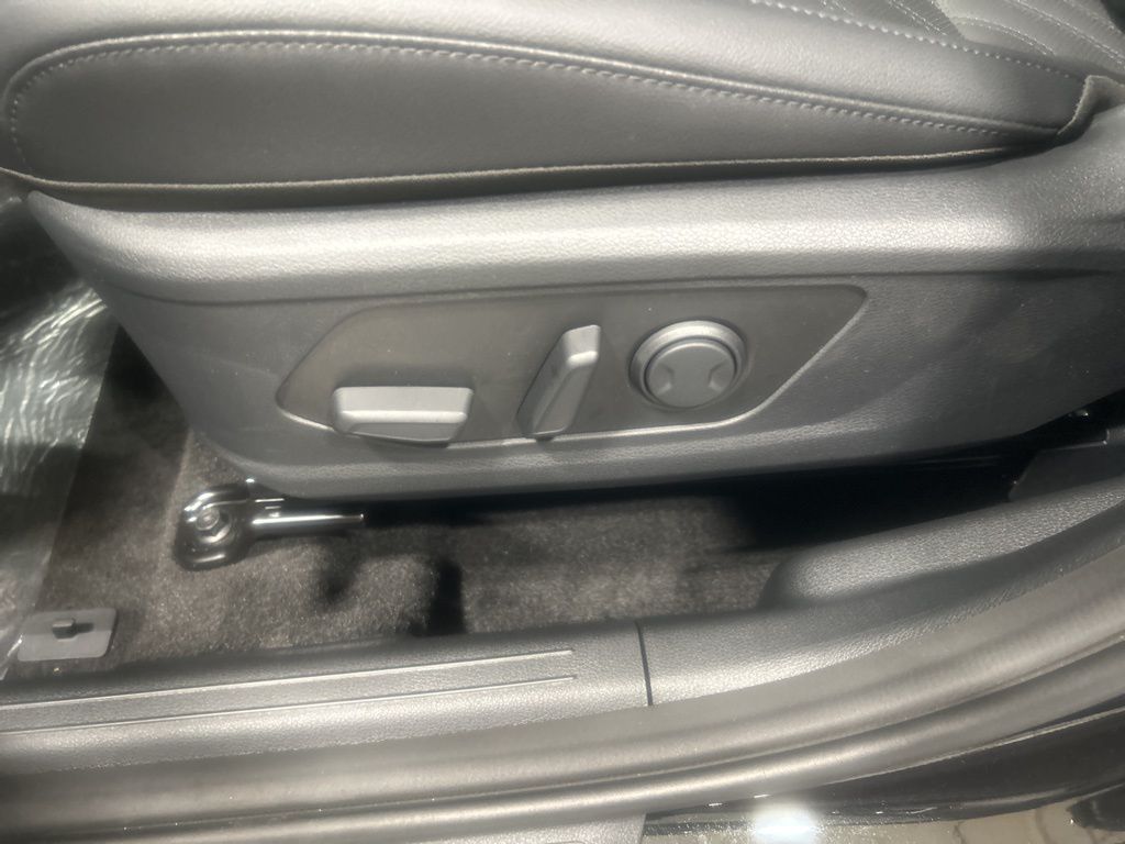 new 2026 Kia Sportage Hybrid car, priced at $35,768