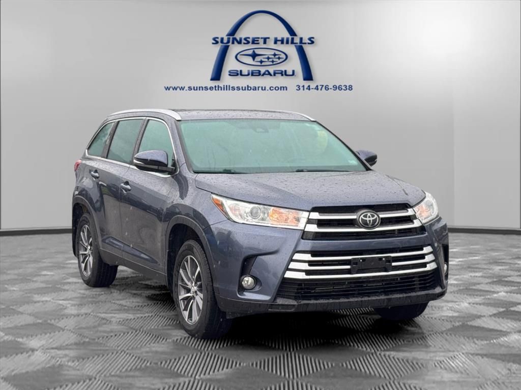 used 2019 Toyota Highlander car, priced at $23,391