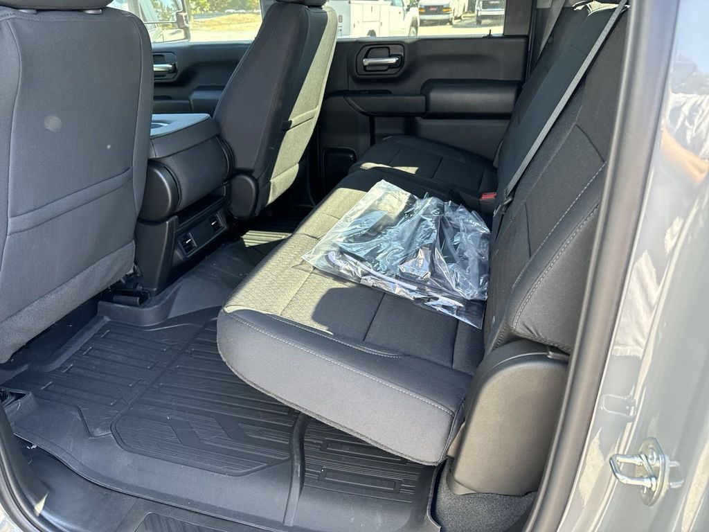 new 2024 GMC Sierra 2500HD car, priced at $59,745