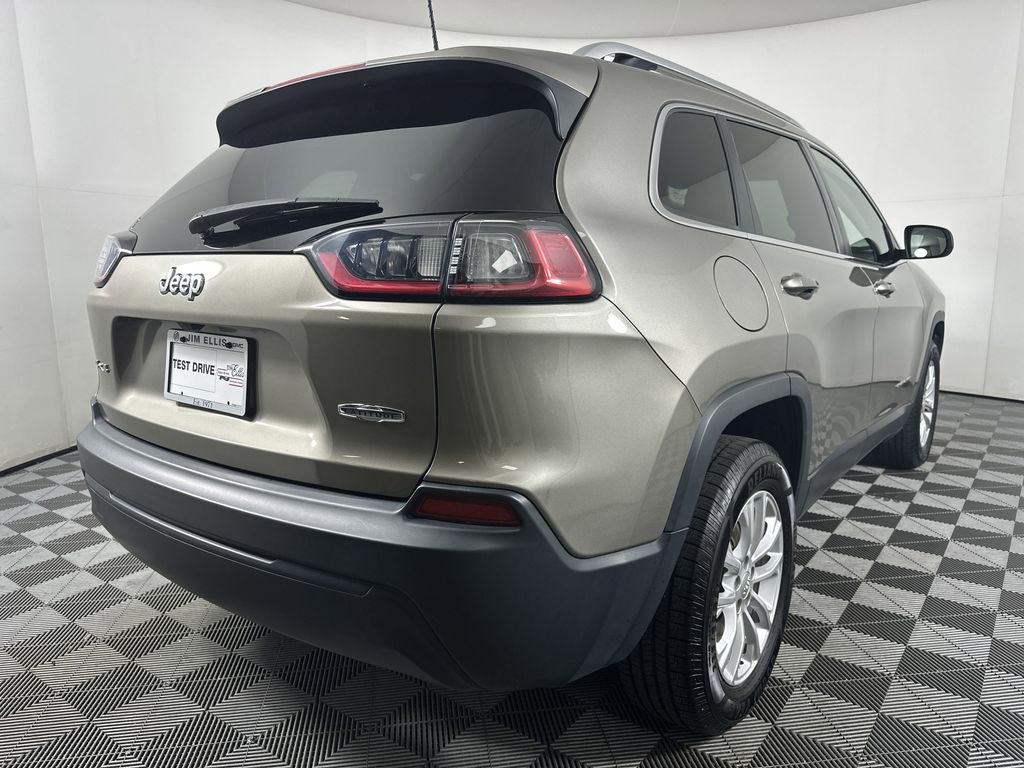 used 2019 Jeep Cherokee car, priced at $15,579