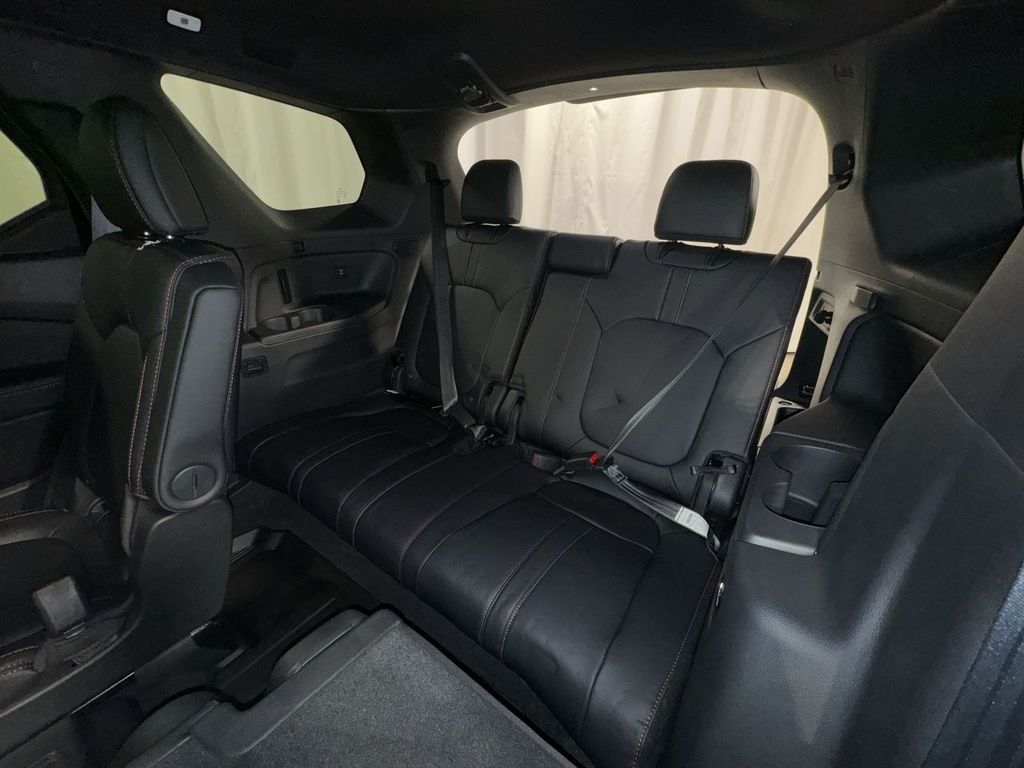 new 2025 Honda Pilot car, priced at $50,895