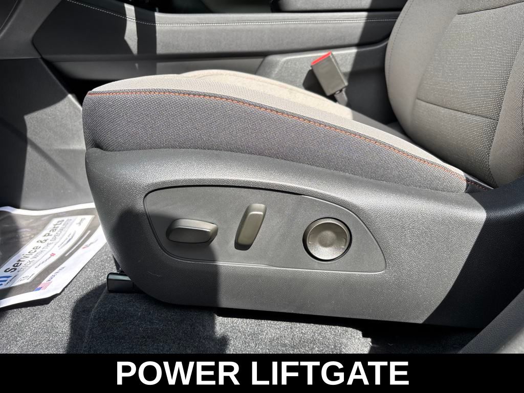 new 2025 Chevrolet Traverse car, priced at $44,695
