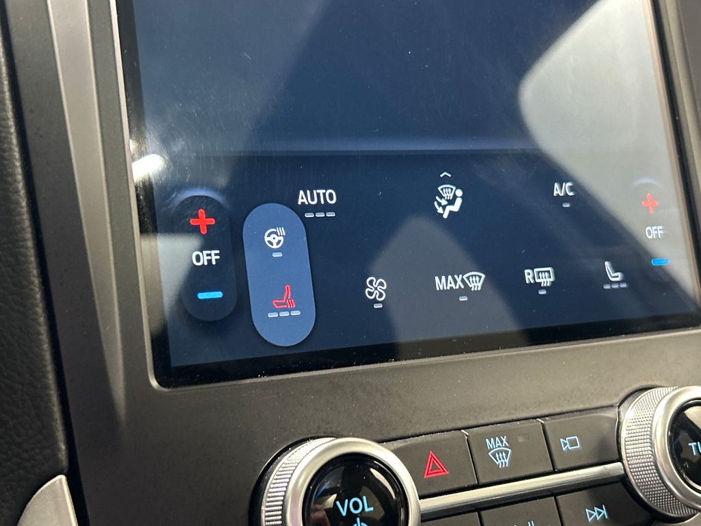 used 2022 Ford Edge car, priced at $27,623