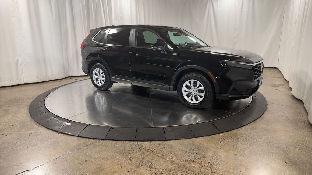 used 2025 Honda CR-V car, priced at $31,300