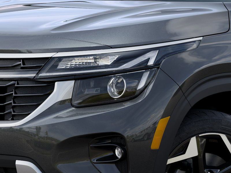 new 2025 Kia Seltos car, priced at $24,207