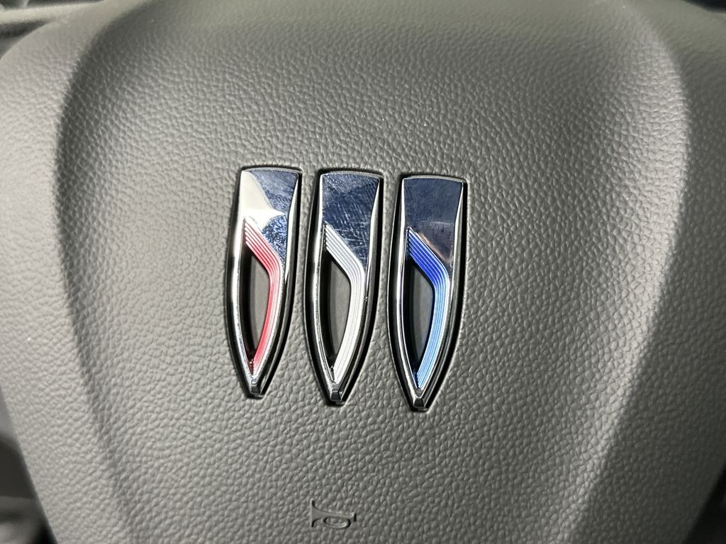 new 2025 Buick Envista car, priced at $25,190