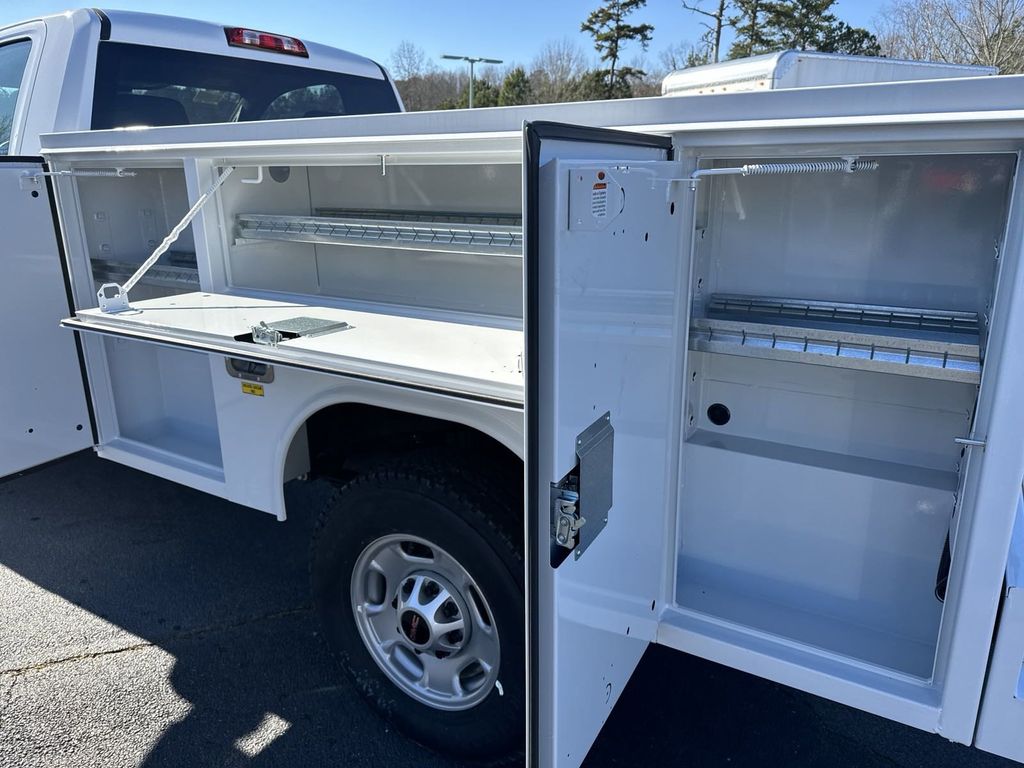 new 2025 GMC Sierra 2500HD car, priced at $49,388