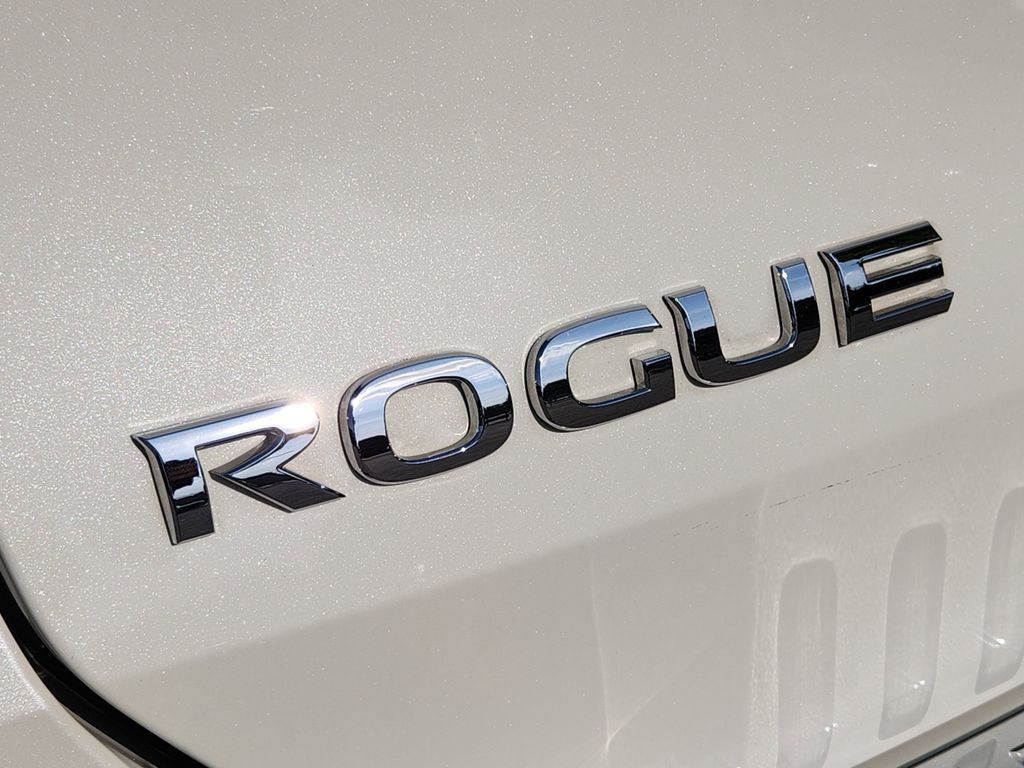used 2019 Nissan Rogue car, priced at $15,672