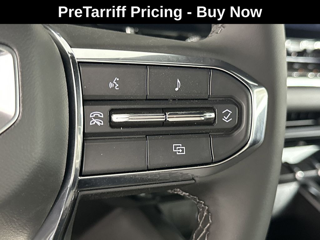 new 2025 GMC Canyon car, priced at $45,095