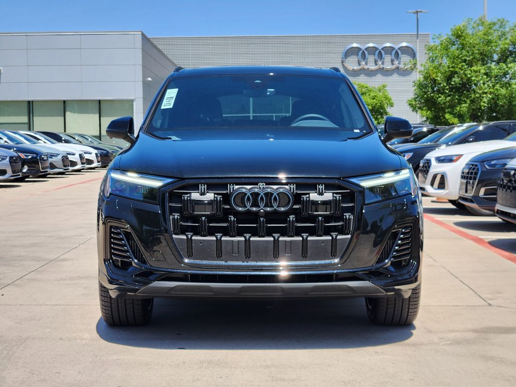 new 2025 Audi Q7 car, priced at $77,750