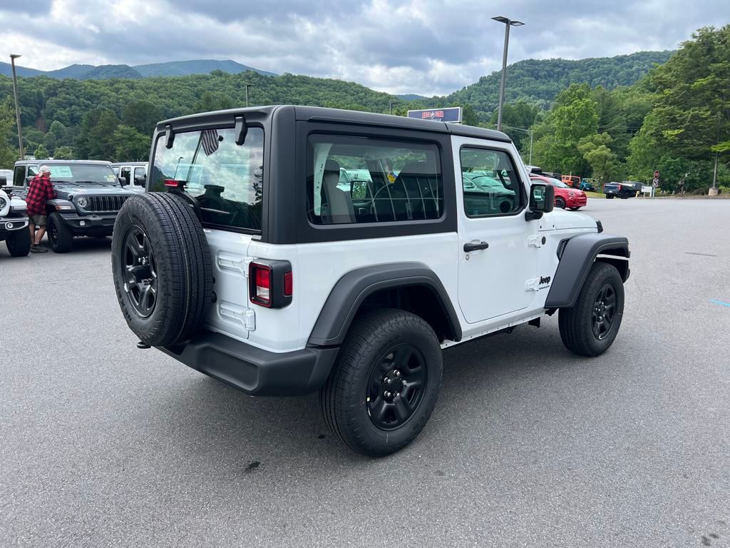 new 2025 Jeep Wrangler car, priced at $31,990