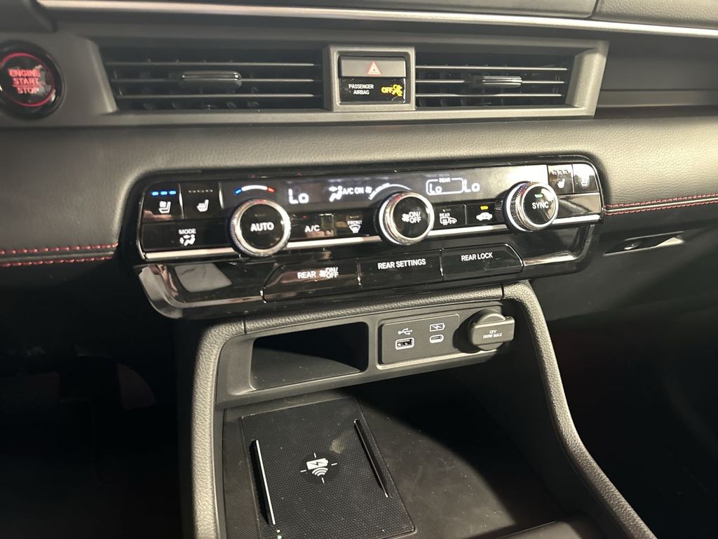 new 2025 Honda Pilot car, priced at $56,075