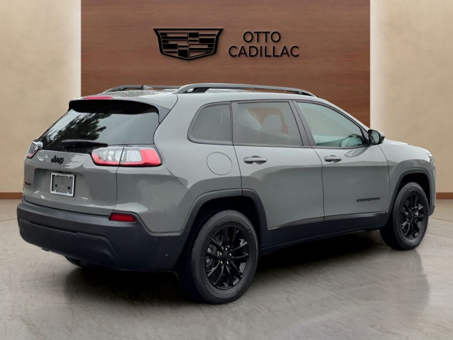 used 2023 Jeep Cherokee car, priced at $26,200