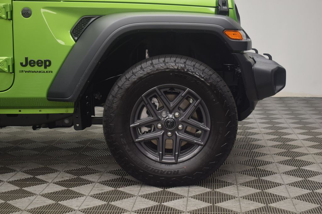 new 2025 Jeep Wrangler car, priced at $43,220