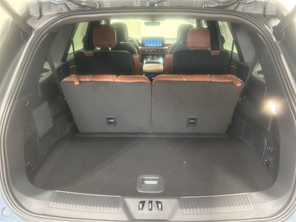 new 2025 Lincoln Aviator car, priced at $82,475