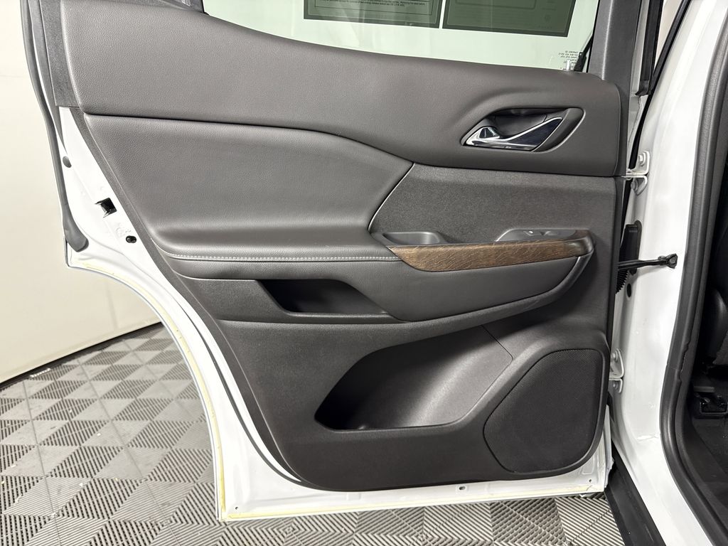 used 2022 GMC Acadia car, priced at $31,555