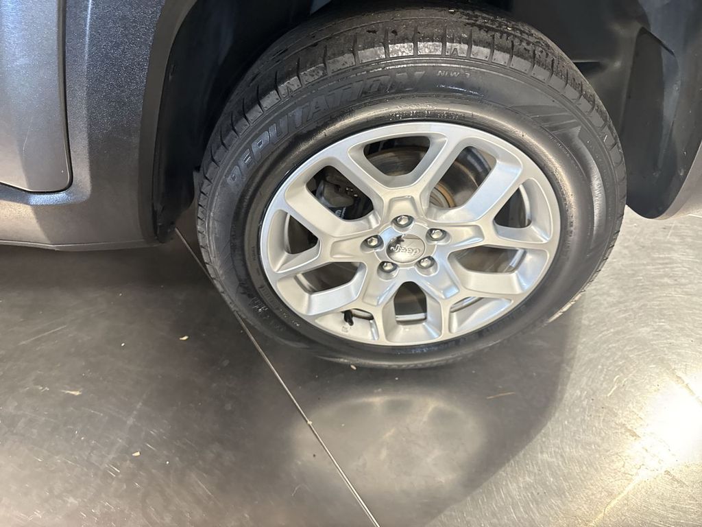 used 2016 Jeep Renegade car, priced at $11,394