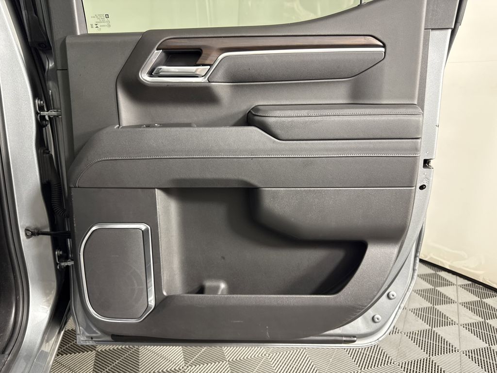 used 2025 GMC Sierra 1500 car, priced at $50,797
