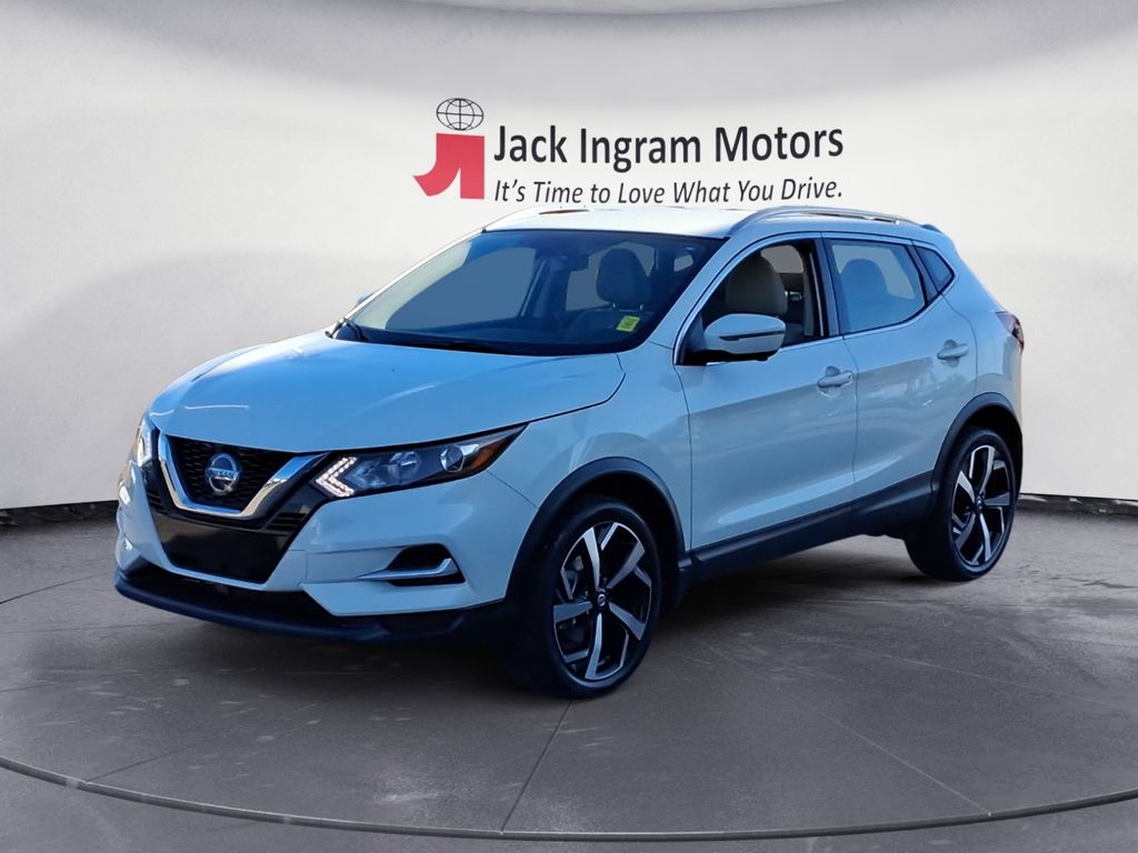 used 2022 Nissan Rogue Sport car, priced at $21,999