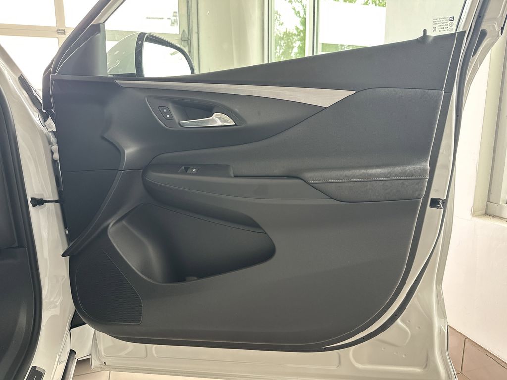new 2025 Buick Envista car, priced at $31,585