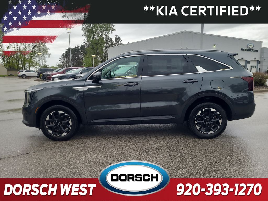 used 2024 Kia Sorento car, priced at $32,462