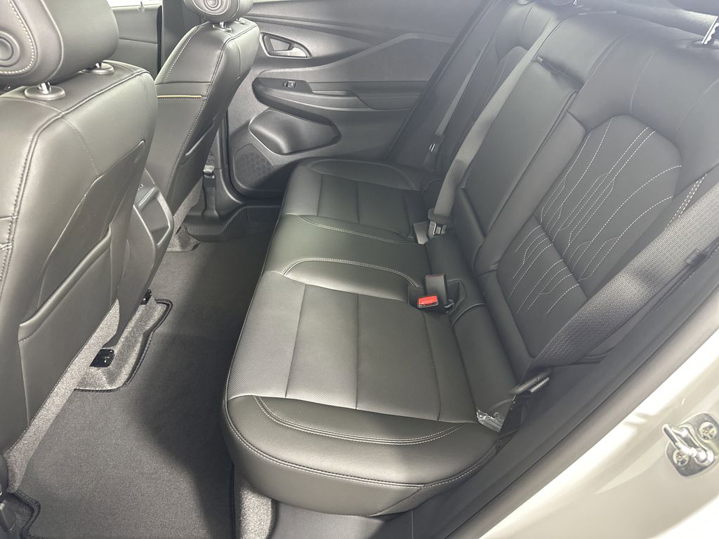 new 2025 Buick Envista car, priced at $30,095