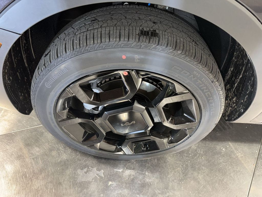 new 2025 Kia Sorento car, priced at $45,735
