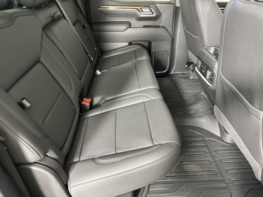 new 2025 GMC Sierra 1500 car, priced at $61,284