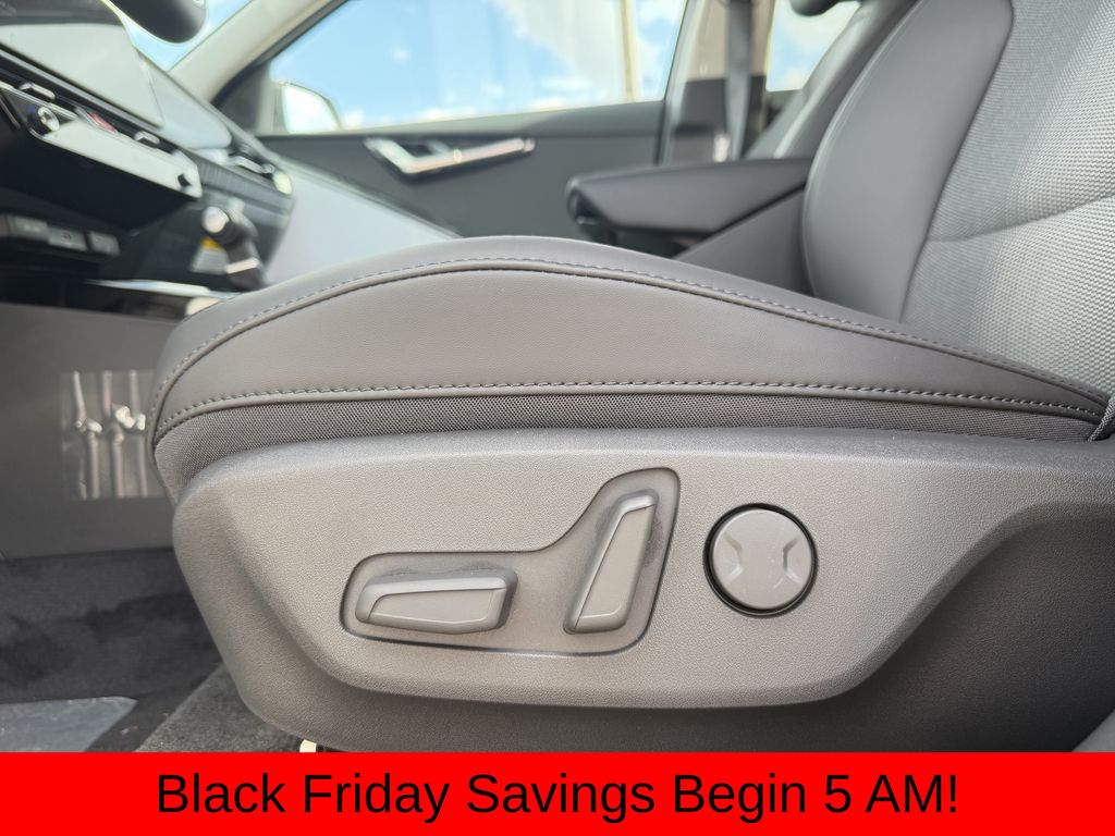 new 2025 Kia Niro car, priced at $27,663