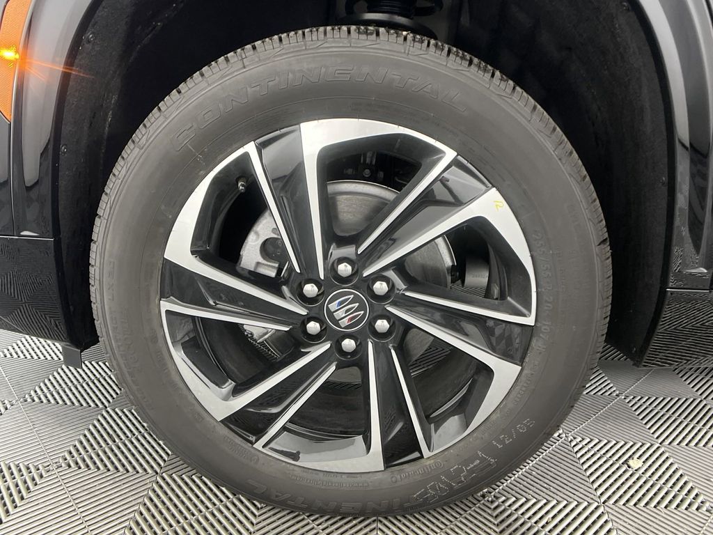 new 2025 Buick Enclave car, priced at $46,530