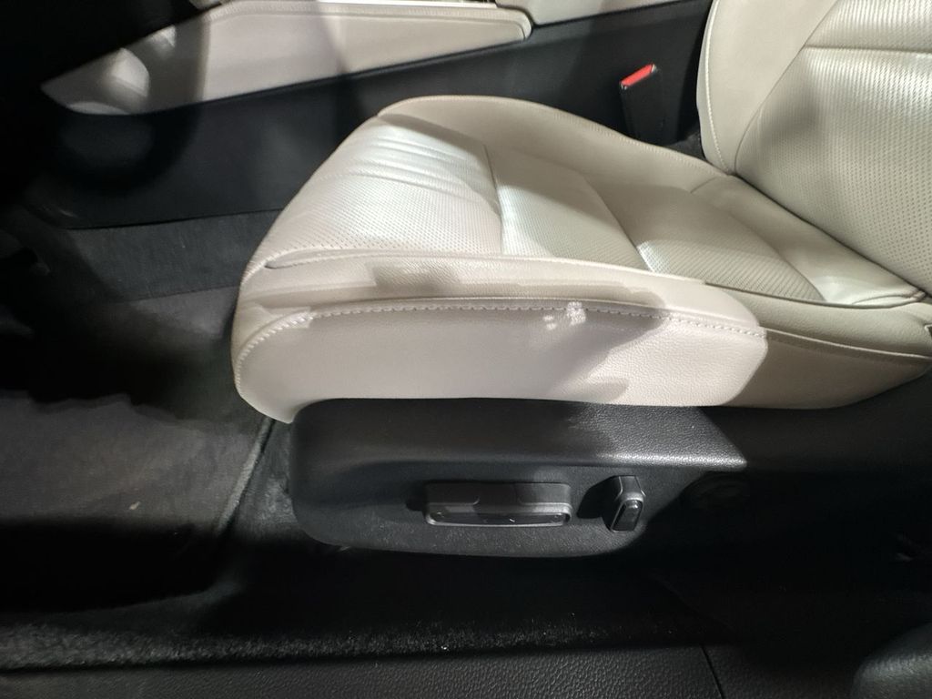 used 2022 Honda Accord Hybrid car, priced at $28,500