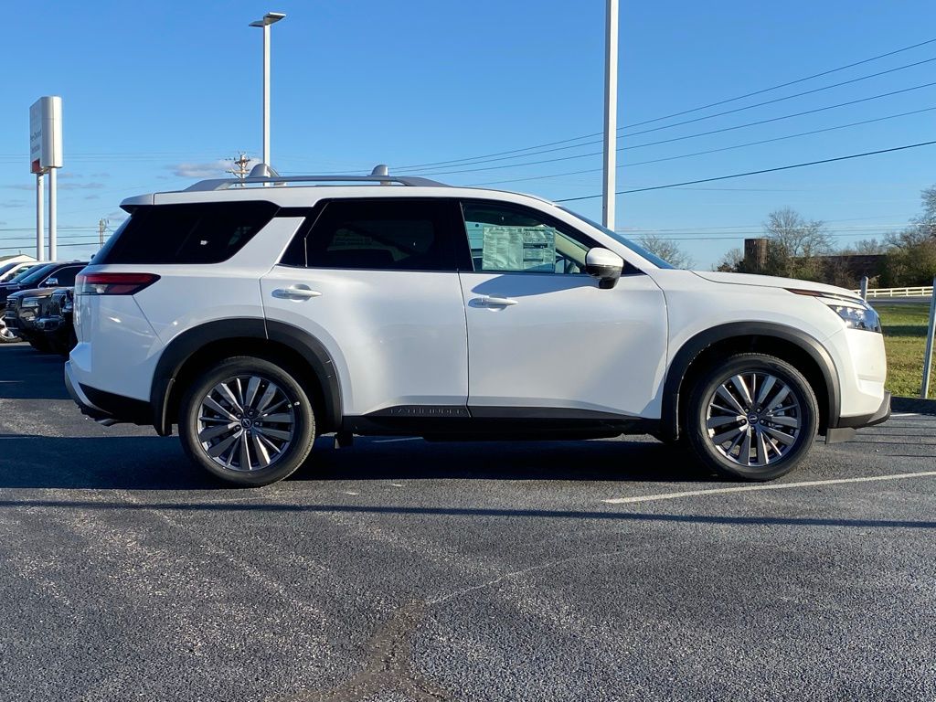 new 2025 Nissan Pathfinder car, priced at $45,948