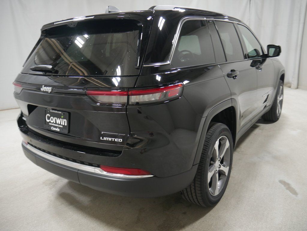 new 2024 Jeep Grand Cherokee car, priced at $48,994