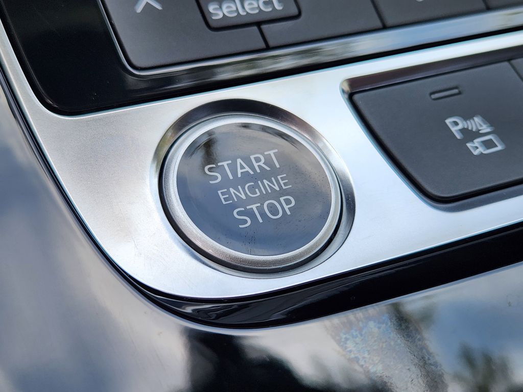used 2022 Audi Q7 car, priced at $45,952