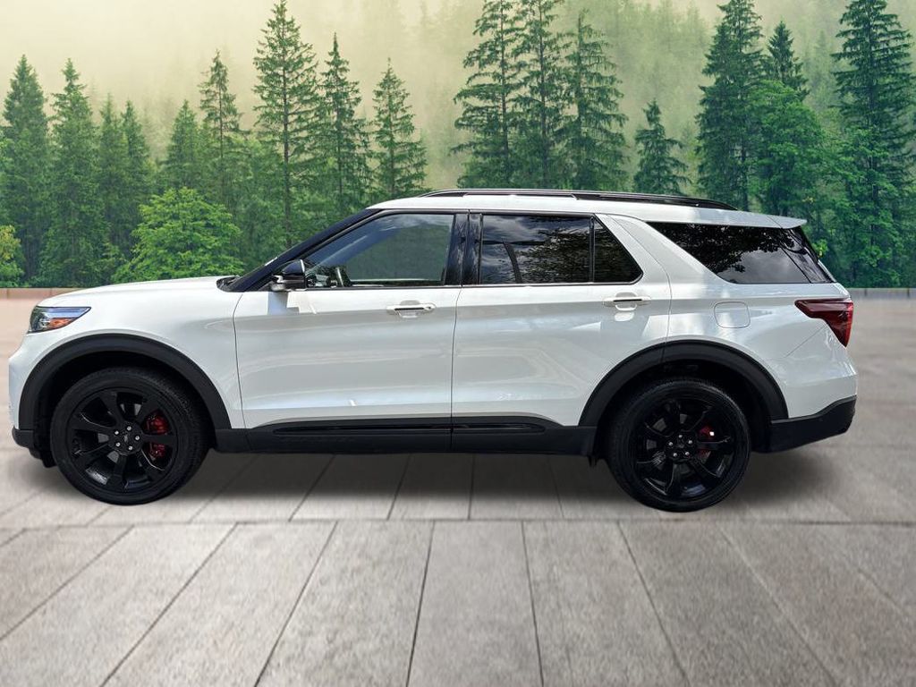 used 2022 Ford Explorer car, priced at $40,000