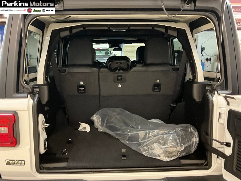 new 2025 Jeep Wrangler car, priced at $58,270