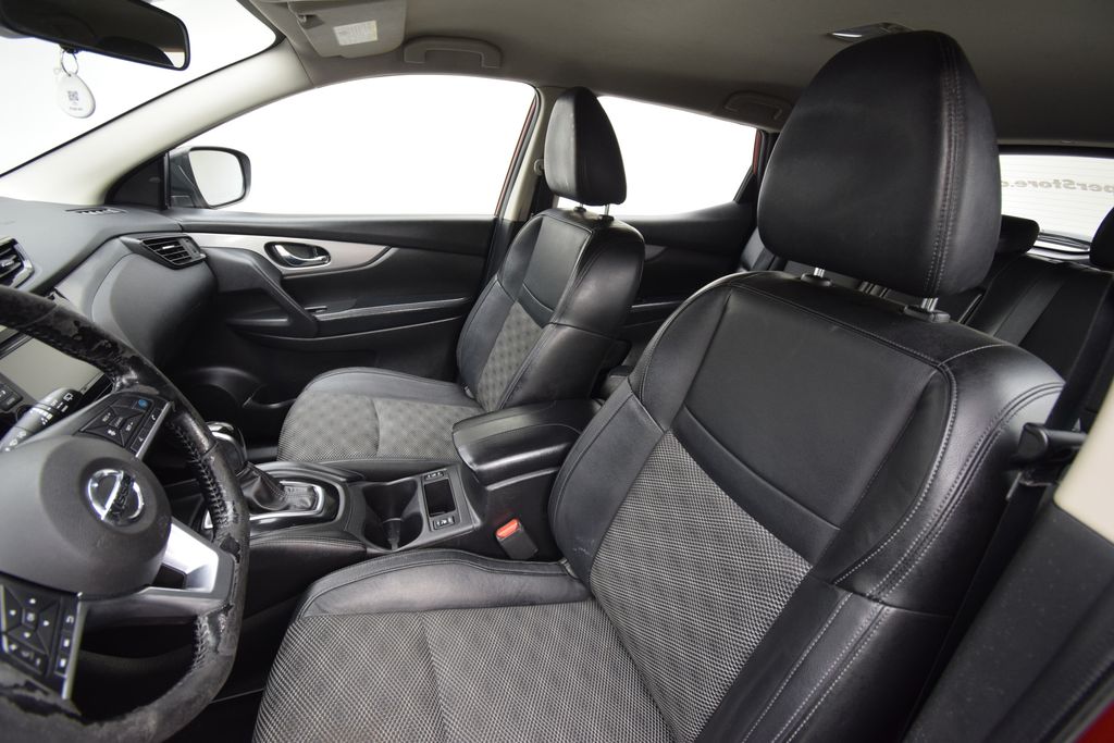 used 2020 Nissan Rogue Sport car, priced at $15,000