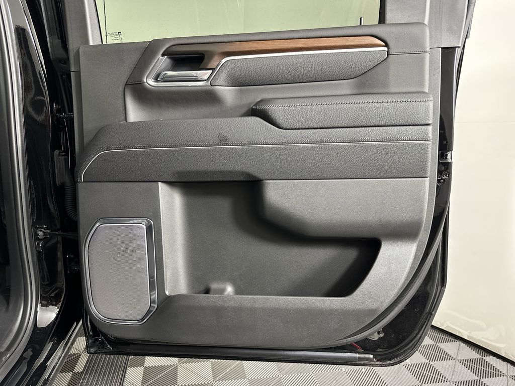 new 2025 GMC Sierra 2500HD car, priced at $84,030