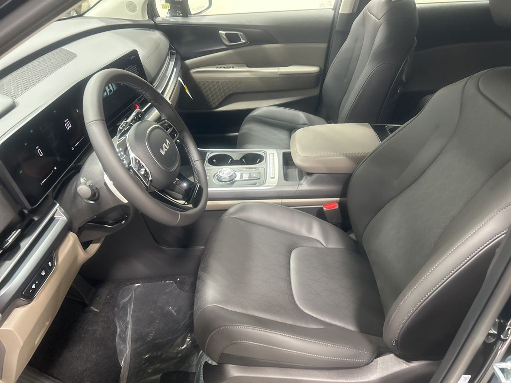 new 2026 Kia Carnival Hybrid car, priced at $41,458
