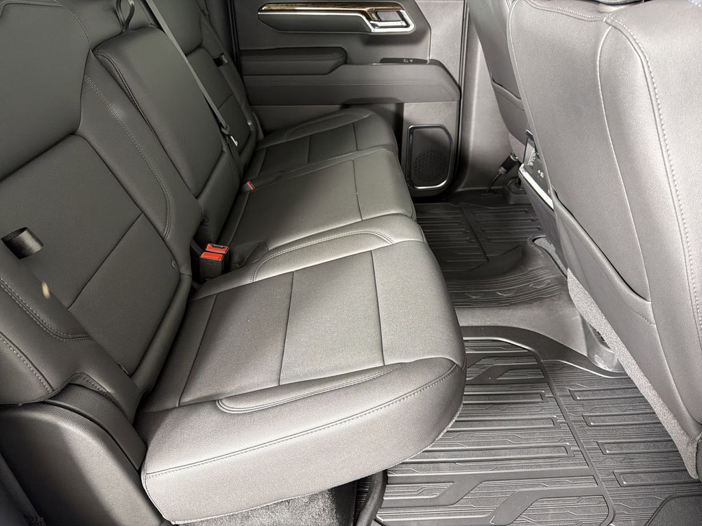 new 2025 GMC Sierra 1500 car, priced at $56,729