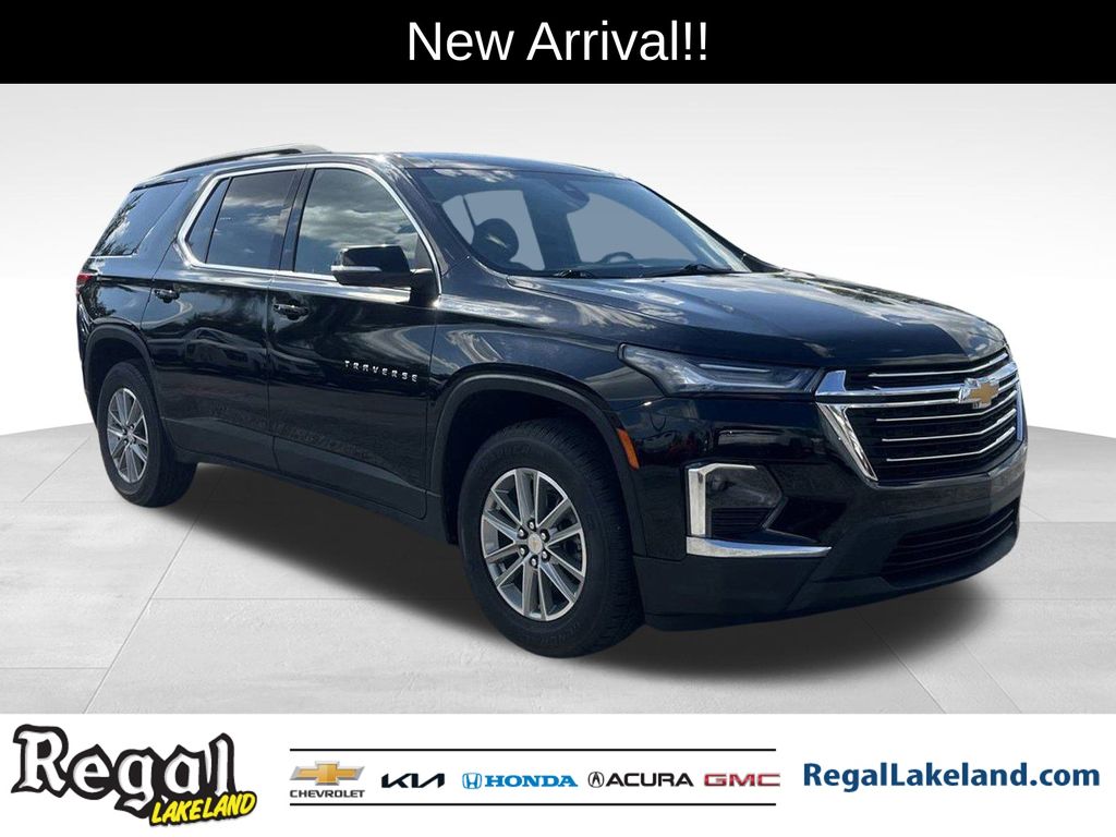 used 2023 Chevrolet Traverse car, priced at $27,949